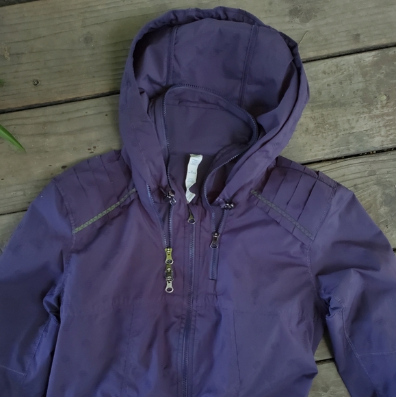 - Lululemon Spring Forward Kanoko Twist Jacket - Picture 13 of 13